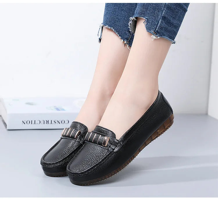 Mocassim Feminino de Couro Genuíno